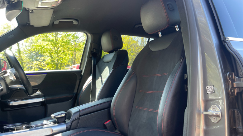 Mercedes-Benz GLB 200 AMG Line Premium 5dr 7G-Tronic Petrol Estate